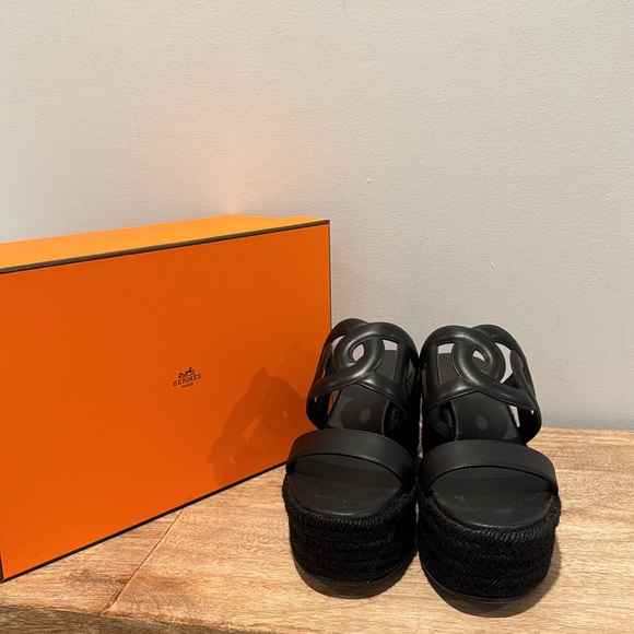 Hermes Ithea Wedge - Picture 2 of 4